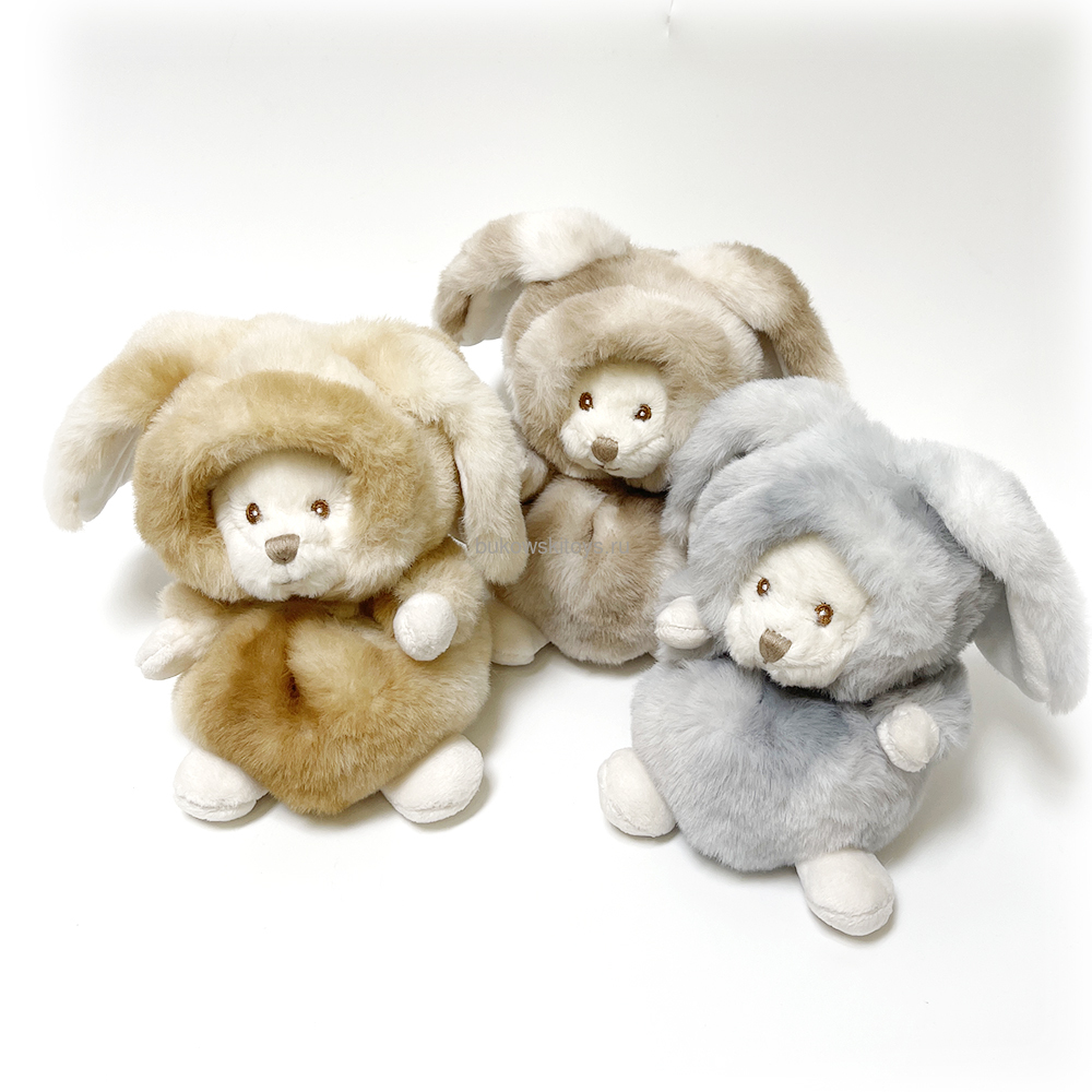 - "Ziggy Winter Rabbit" , 15 (,  2)